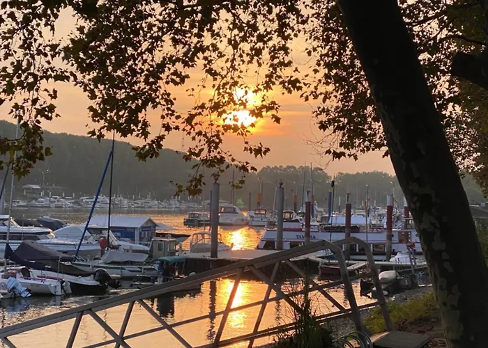 Holiday home Hafenperle Wiesbaden